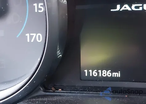 2017 Jaguar Xe 25T Premium z USA, uszkodzony, nr VIN SAJAD4BGXHA947189